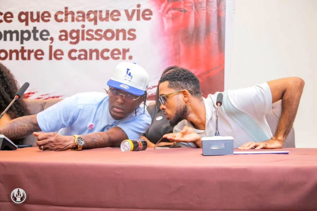 🎗️ « TOUS UNIS CONTRE LE CANCER » : LA MUSIQUE GUINÉENNE SE MOBILISE POUR UNE GRANDE CAUSE 836897048 1648547689961300 2588519971310478553 n